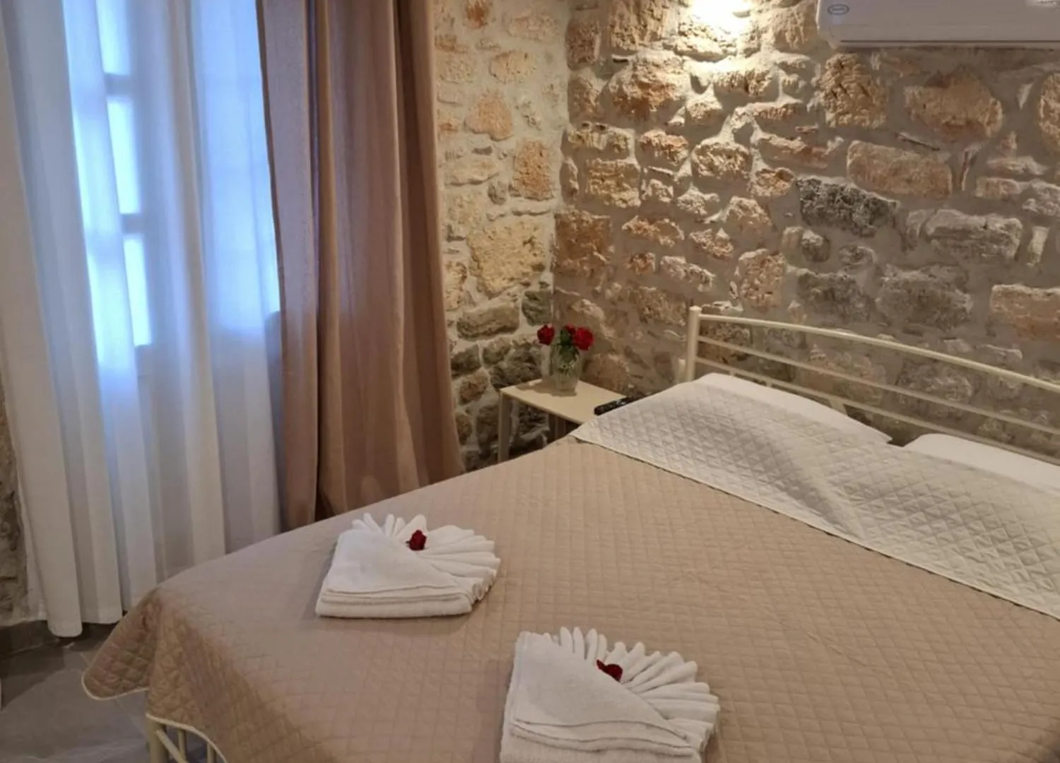 Appartamento Patriko Stone House Fourka